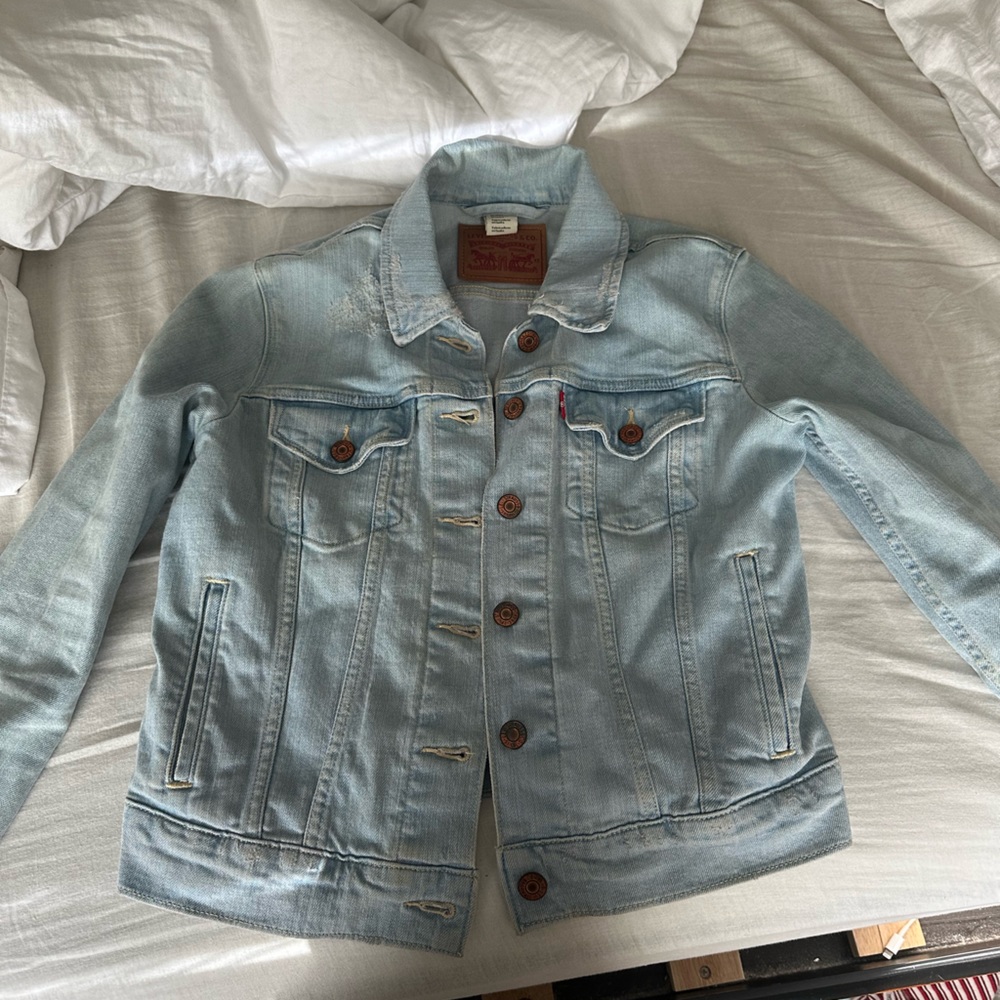 Levi Denim Jacket size small